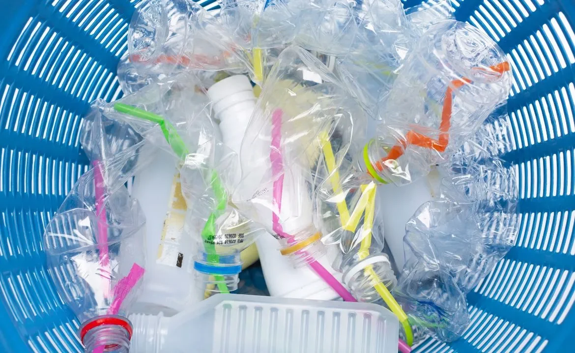 jakie materiały mogą zastąpić plastik